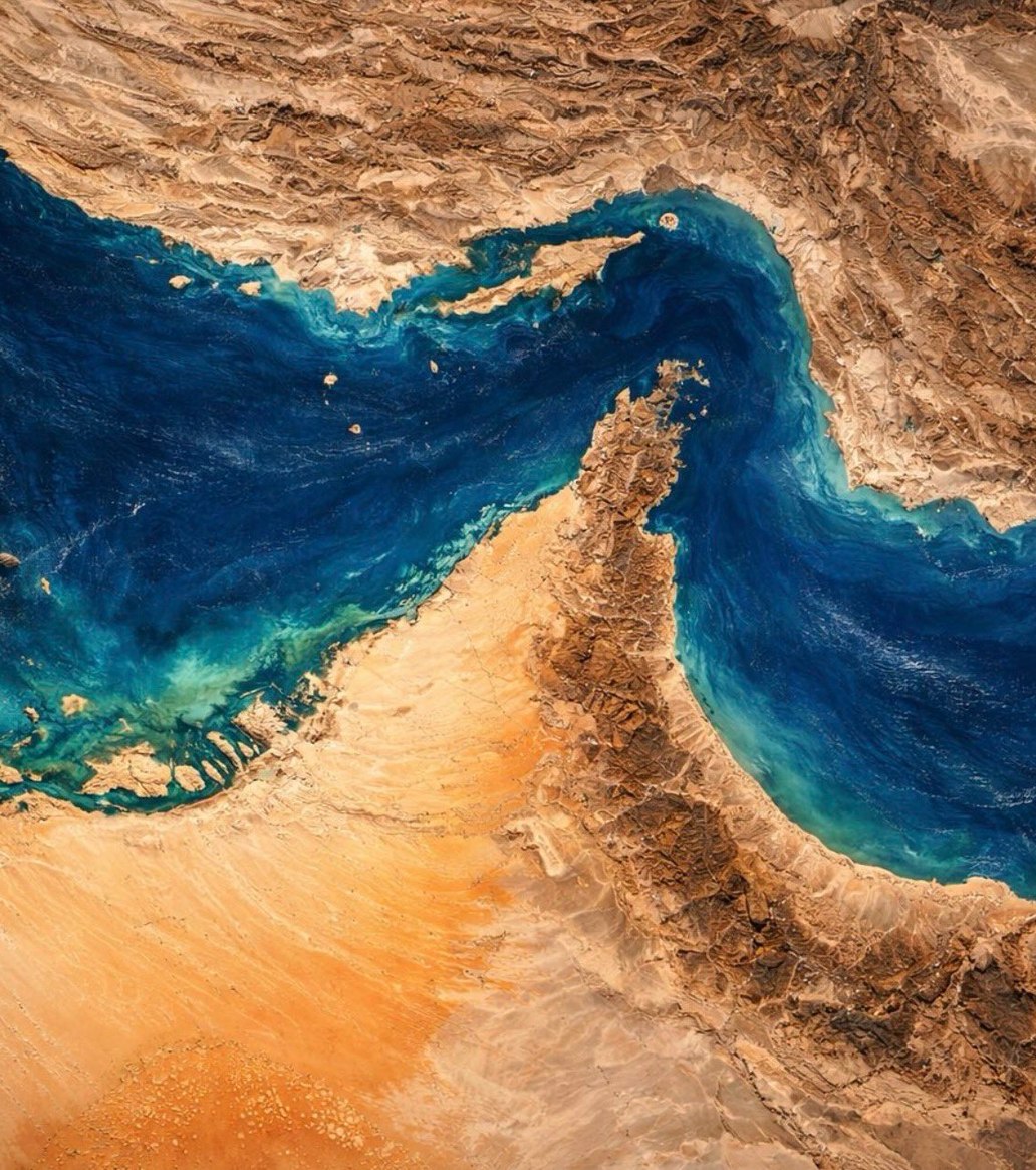 JUST IN: ๐บ๐ธ๐ฎ๐ท President Trump says the Strait of Hormuz blockade will remaiโฆ