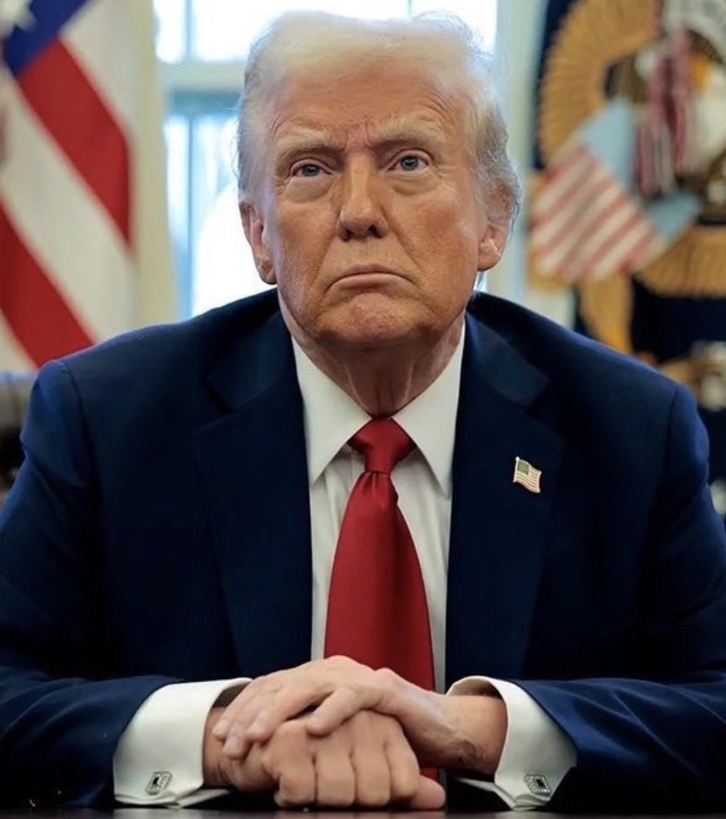 BREAKING: 🇺🇸🇮🇷 President Trump says naval blockade in the Strait of Hormuz…