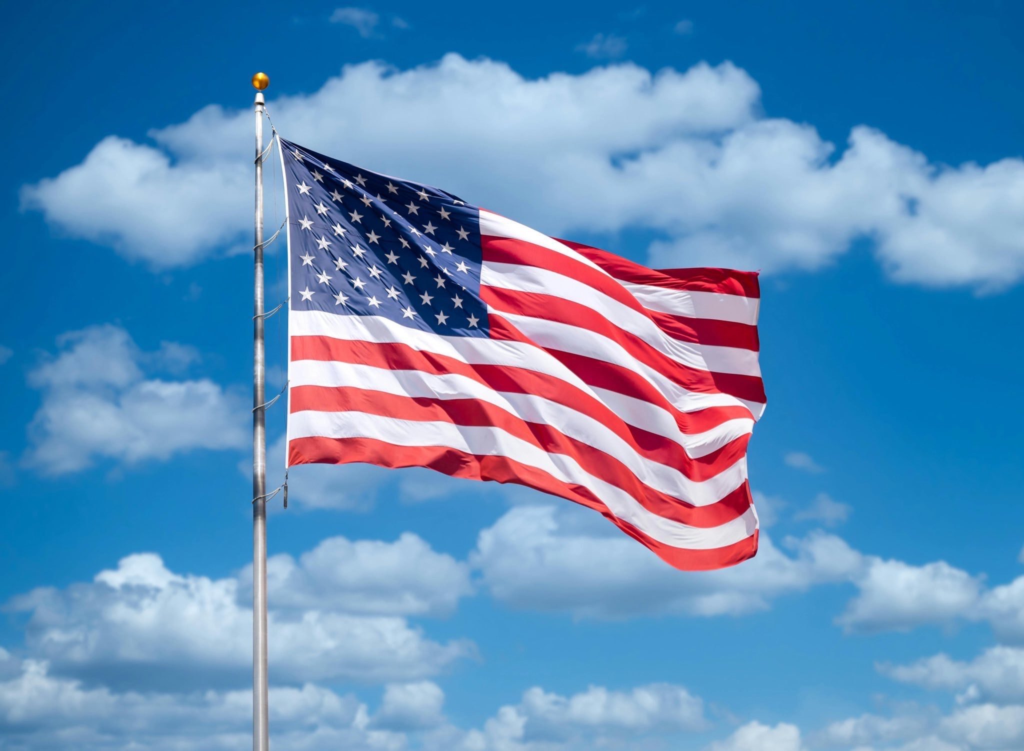 ๐บ๐ธ๐ธ๐ฆ United States officially becomes the world's largest oil exporter, surโฆ