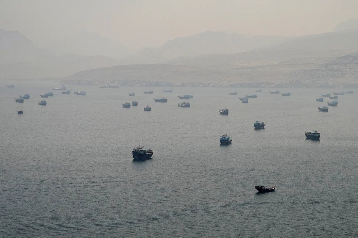 News image from Walter Bloomberg: IRAN DECLARES HORMUZ STRAIT CLOSED Iran’s newly formed strait authority said the Strait of Hormuz…