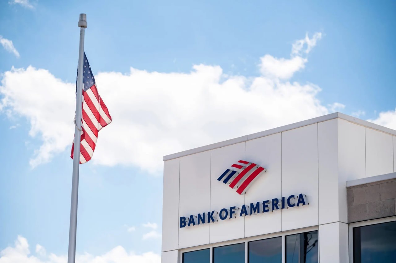 BofA says US stock funds saw $17.2B in weekly outflows, the largest since March…