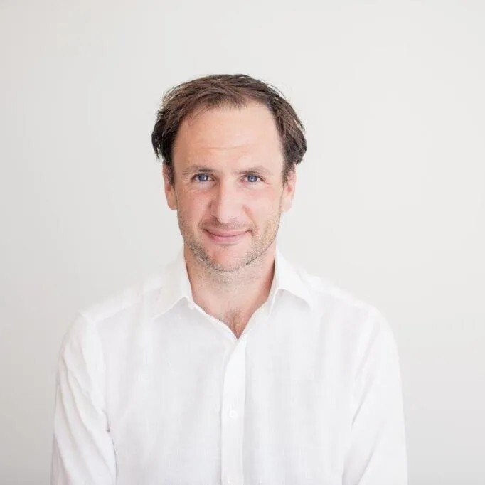 Tether’s former CIO Richard Heathcote is seeking buyers for part of his 1.26% s…