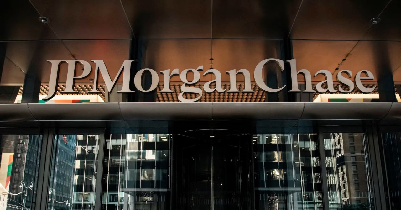 News image from Solid Intel 🛰: JPMorgan expands JPM Coin to Ethereum, enabling institutional clients to transfer US dollar…
